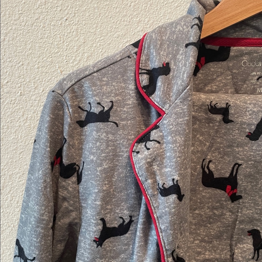 Cuddl Duds Gray Pajama Set with Black Dog Print - Picture 2 of 7